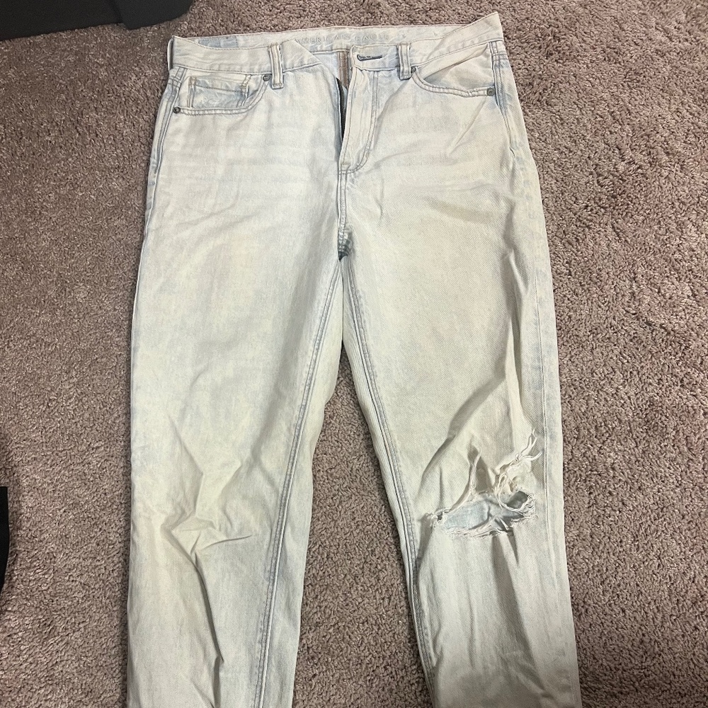Light wash jeans